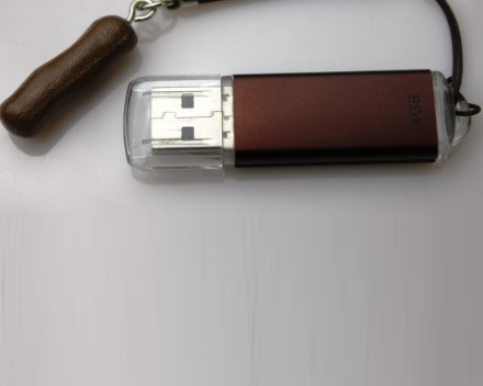 DANE-ELEC 4GB USB DRIVE_01